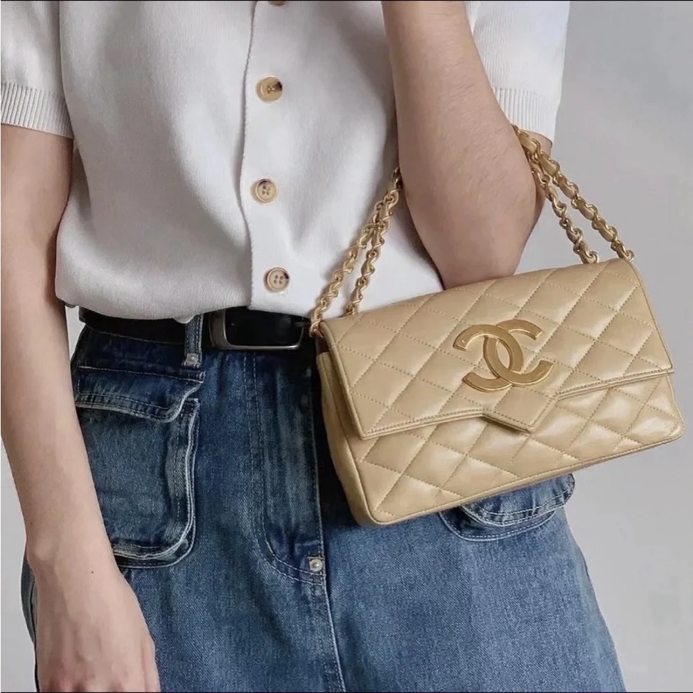💗VINTAGE CHANEL Beige CC Logo Small Flap Shoulder Crossbody Bag 24K Gold-Plated